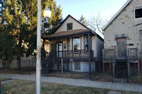 5635 S May Street, Chicago, IL 60621