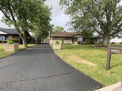 8022 W 93rd Street, Hickory Hills, IL 60457