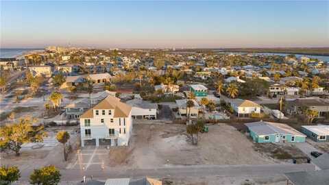 131 Hibiscus, FORT MYERS BEACH, FL 33931