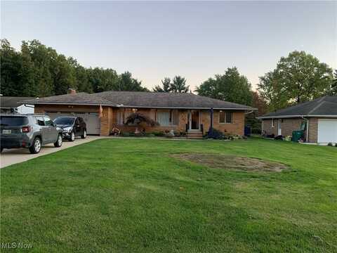 1590 Meadowlane Road, Seven Hills, OH 44131