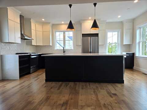 #2 Woodbury Reserve, Portsmouth, NH 03801