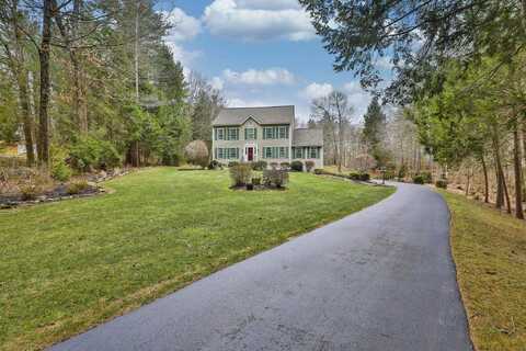 76 Lyford Lane, Brentwood, NH 03833