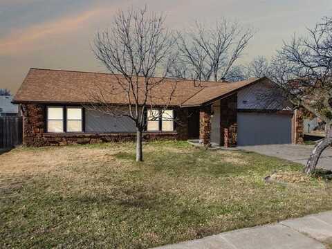 200 S Indianwood Avenue, Broken Arrow, OK 74012