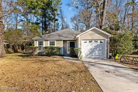 805 Deerfoot Circle, New Bern, NC 28562