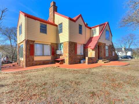 16 OAKWOOD Drive, Forest Park, OK 73121