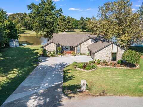 2207 Lake Front Circle, Norman, OK 73069