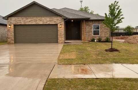 1113 N Silver Leaf Drive, Moore, OK 73160