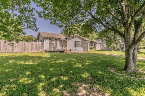 1927 Yale Street, River Oaks, TX 76114