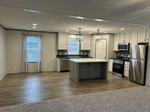 3617 N. Grand Ave E., Springfield, IL 62702