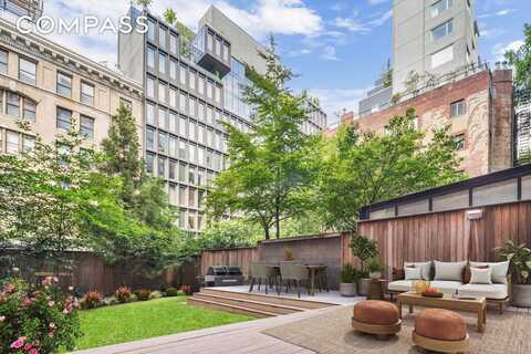 255 Hudson Street, New York, NY 10013