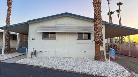 701 Montara Rd, Barstow, CA 92311