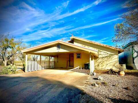 50 Redbud St, Brackettville, TX 78832