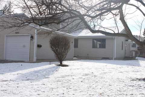 3277 JOHNATHAN Avenue, Bettendorf, IA 52722