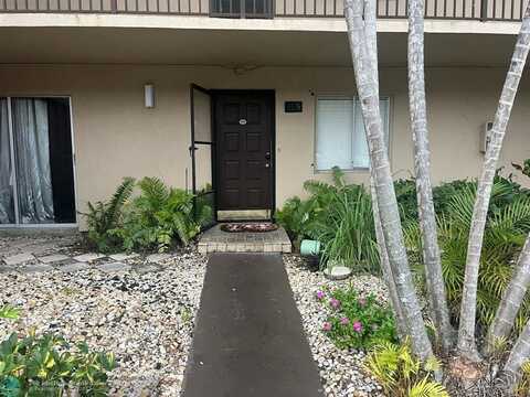 2214 S Cypress Bend Dr, Pompano Beach, FL 33069