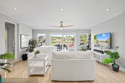 817 NW 30th St, Wilton Manors, FL 33311