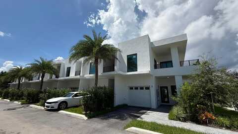 2526 Pierce St, Hollywood, FL 33020