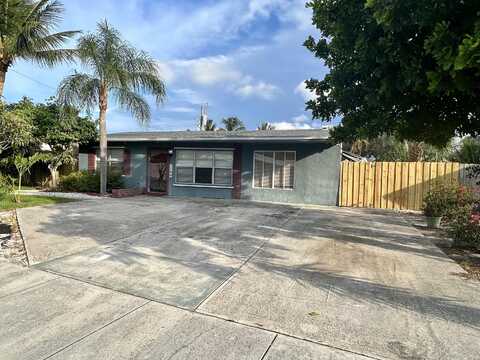 1120 NE 23rd Place, Pompano Beach, FL 33064