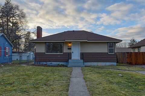 4215 N Whitehouse St, Spokane, WA 99205