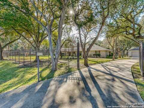 108 PIN OAK FOREST ST, Hill Country Village, TX 78232