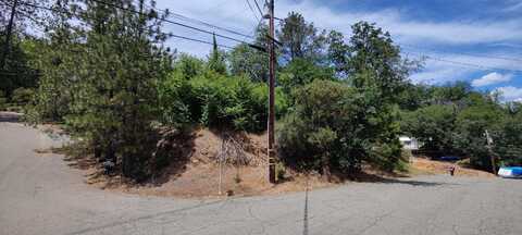 18150 Slate Street, Lakehead, CA 96051