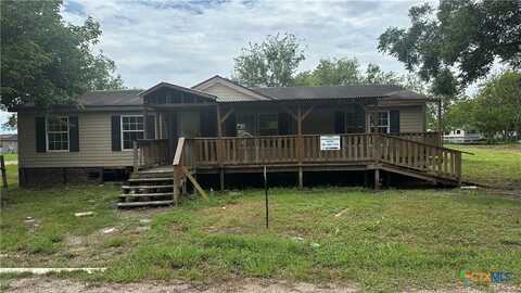 615 1st Street, Vanderbilt, TX 77991