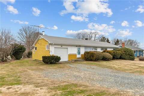 218 Bristol Ferry Road, Portsmouth, RI 02871