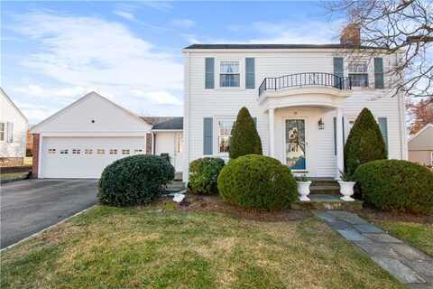 35 Ledgewood Drive, Cranston, RI 02920