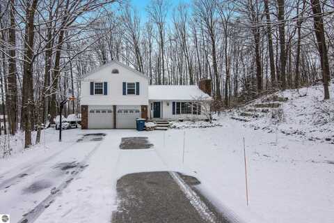 4537 Summit View Drive, Traverse City, MI 49684