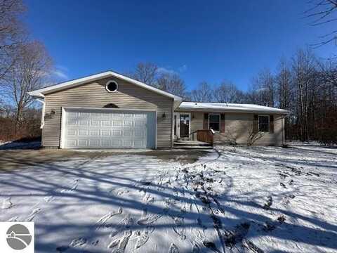 2003 Seabury Circle, Weidman, MI 48893