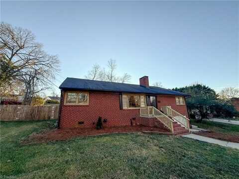 707 Rockspring Road, High Point, NC 27262