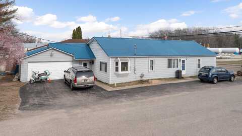 3182 W Houghton Lake Drive, Houghton Lake, MI 48629