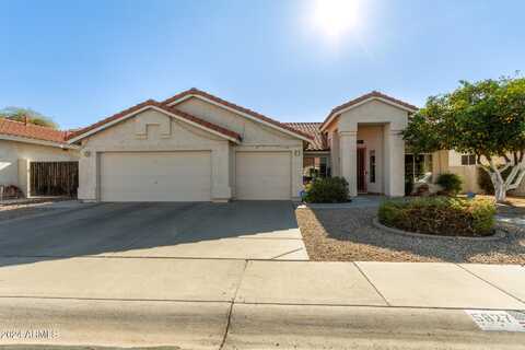 5827 W CHARTER OAK Road, Glendale, AZ 85304