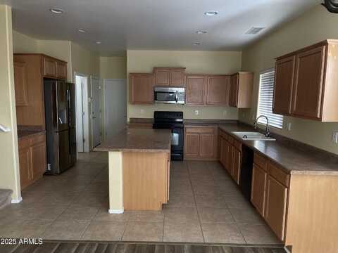 2431 N 83RD Drive, Phoenix, AZ 85037