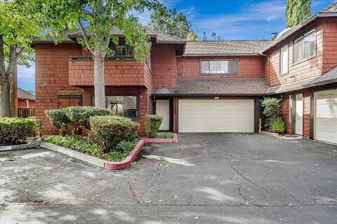 2573 Village Dr, Union City, CA 94587