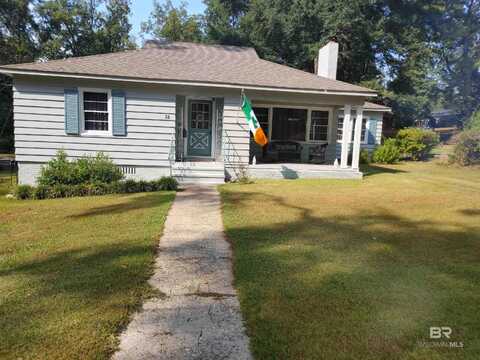 52 Ratcliffe Street, Monroeville, AL 36460