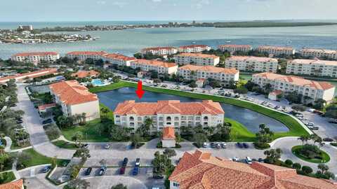 1 HARBOUR ISLE DRIVE E PH2, HUTCHINSON ISLAND, FL 34949