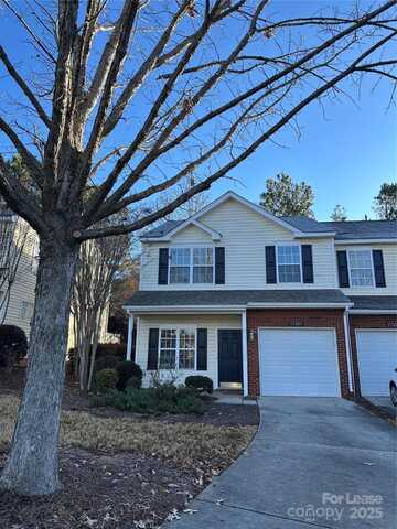 15583 Stronvar House Lane, Charlotte, NC 28277