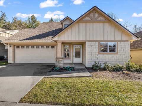 24 Gray Wolf Lane, Hendersonville, NC 28792