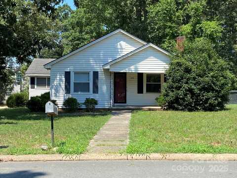 310 Coggins Avenue, Albemarle, NC 28001