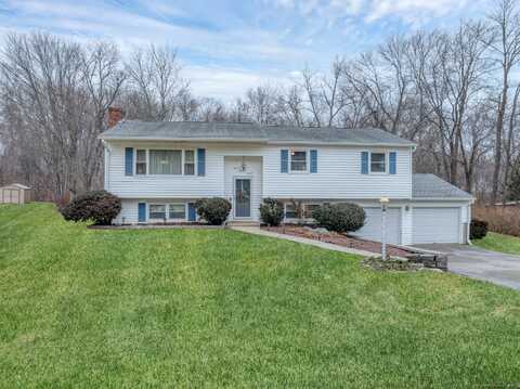 320 Wedgewood Drive, Naugatuck, CT 06770