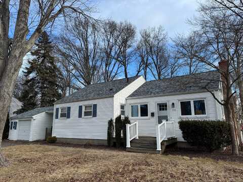 138 Somerset Street, West Hartford, CT 06110