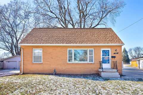 836 12 Street, West Des Moines, IA 50265