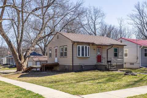 1917 27th Street, Des Moines, IA 50310