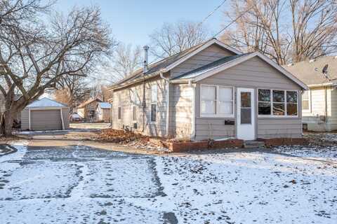 2729 E Grand Avenue, Des Moines, IA 50317