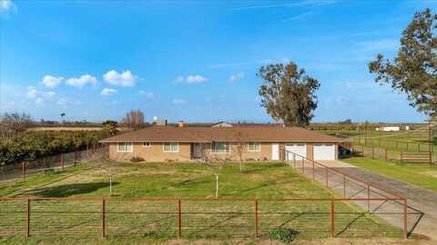 7736 Church Avenue E, Fresno, CA 93737