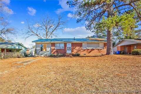 1825 Camelot Drive, Fayetteville, NC 28304