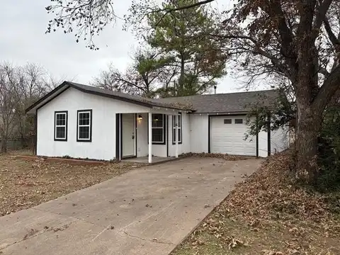 701 EAST BANK STREET, IOWA PARK, TX 76367