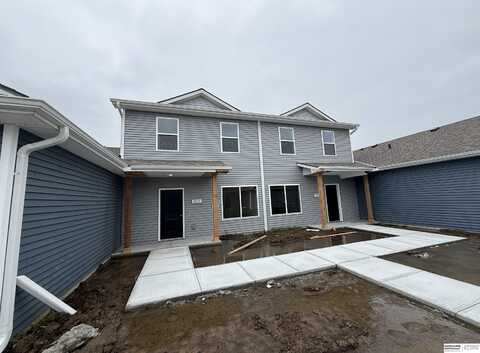 2175 N Aaron Way, Fremont, NE 68025