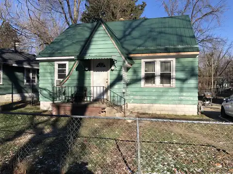 863 Edgecumbe Avenue, Benton Harbor, MI 49022