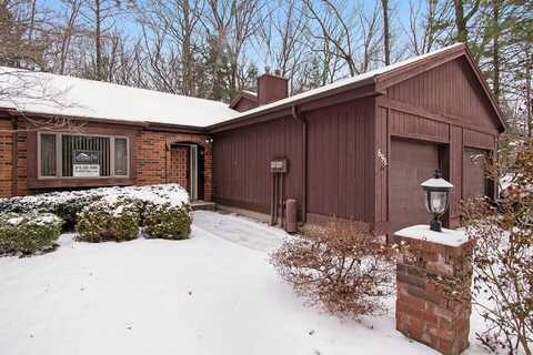 698 Pineway Drive, Norton Shores, MI 49441